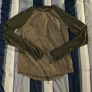 AEO 360° Extreme Flex Long Sleeve Tee